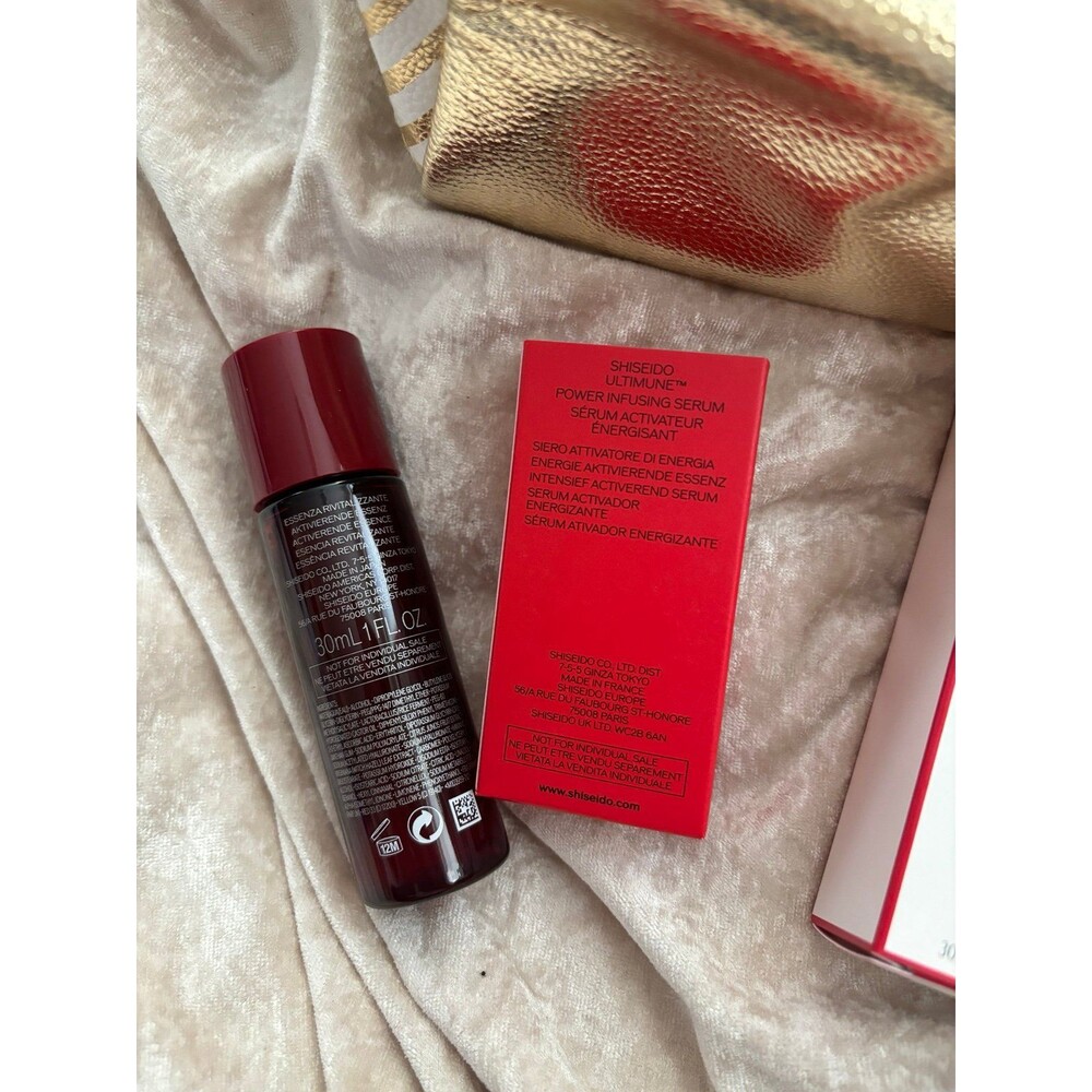 Shiseido skincare set of 5 plus bag - Picture 3 of 7